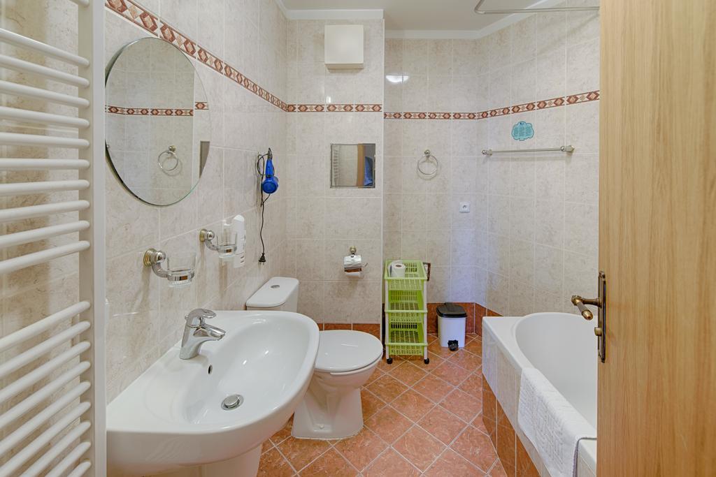 Hotel Derby Karlovy Vary Habitación foto